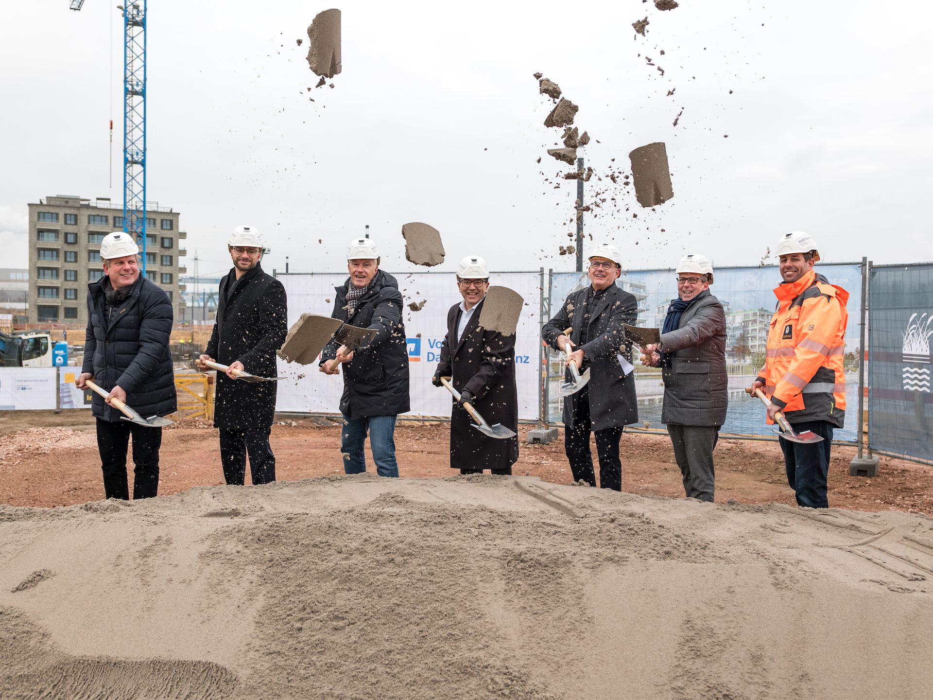 Rheinwiesen_Spatenstich_12_2025-38-1 Rheinwiesen_Spatenstich